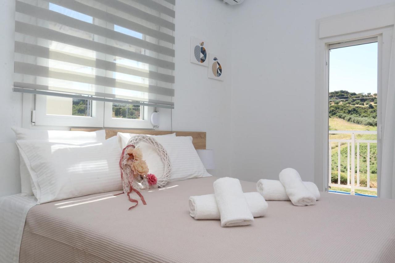 Mare Monte Luxury Apartments 1 Néa Szkióni Kültér fotó